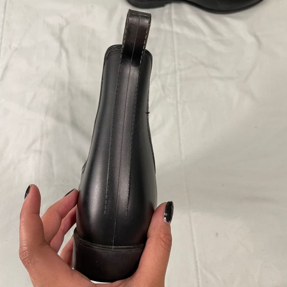 Women's Chelsea Rain Boots - Picture 4 of 5